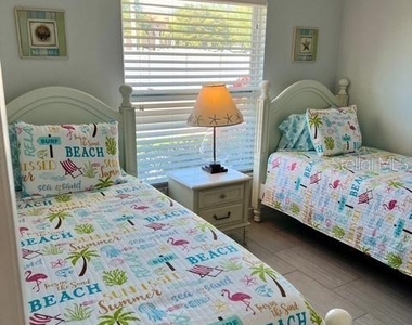 6301 Manatee Avenue W - Photo Thumbnail 12