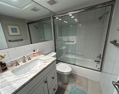 6301 Manatee Avenue W - Photo Thumbnail 14