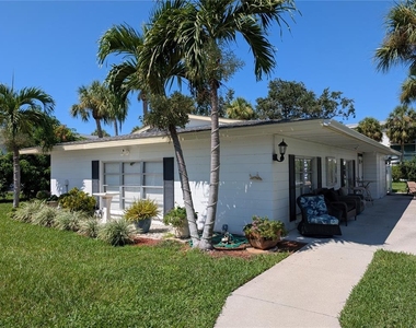5872 Easy Street - Photo Thumbnail 21