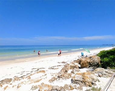 5872 Easy Street - Photo Thumbnail 32