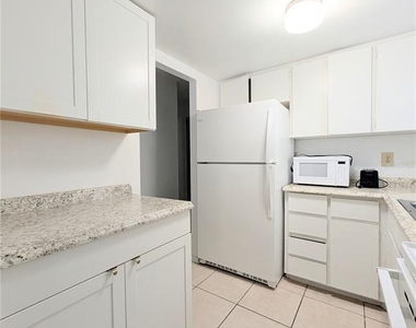 5872 Easy Street - Photo Thumbnail 4
