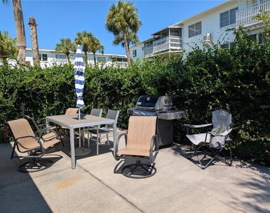 5872 Easy Street - Photo Thumbnail 22