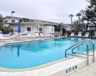 5872 Easy Street - Photo Thumbnail 24