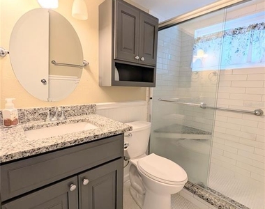 5872 Easy Street - Photo Thumbnail 16