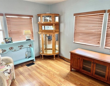 1706 Wisconsin Avenue - Photo Thumbnail 19