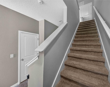2683 Midnight Pearl Drive - Photo Thumbnail 14