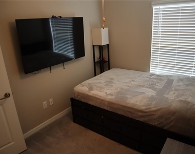 8339 Birch Haven Lane - Photo Thumbnail 13