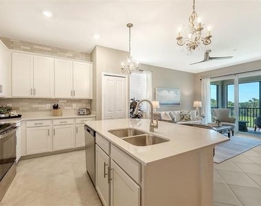 17600 Opal Sand Drive - Photo Thumbnail 8