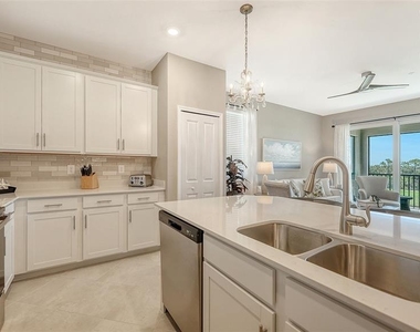 17600 Opal Sand Drive - Photo Thumbnail 10
