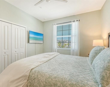17600 Opal Sand Drive - Photo Thumbnail 32