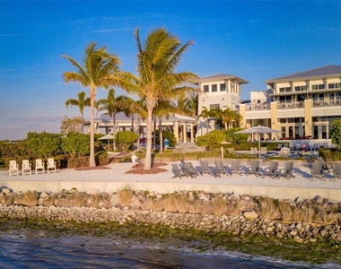 289 Sapphire Lake Drive - Photo Thumbnail 70