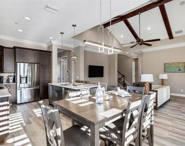 289 Sapphire Lake Drive - Photo Thumbnail 19