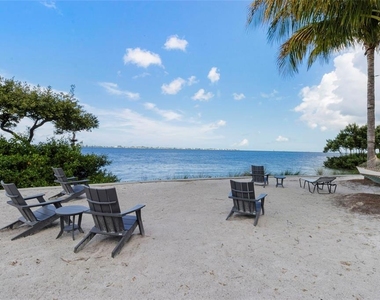 289 Sapphire Lake Drive - Photo Thumbnail 89