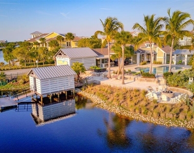 289 Sapphire Lake Drive - Photo Thumbnail 68