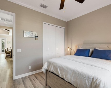 289 Sapphire Lake Drive - Photo Thumbnail 41
