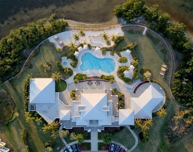 289 Sapphire Lake Drive - Photo Thumbnail 71