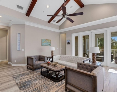 289 Sapphire Lake Drive - Photo Thumbnail 11