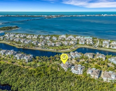 289 Sapphire Lake Drive - Photo Thumbnail 53
