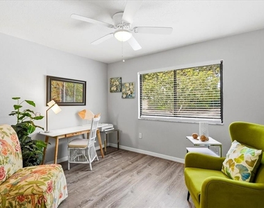 4540 Bee Ridge Road - Photo Thumbnail 17
