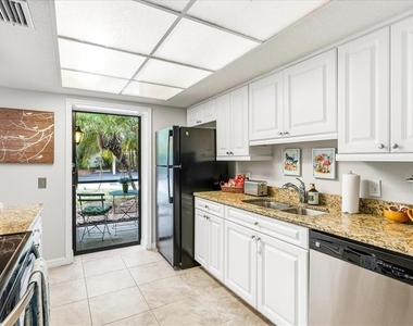 4540 Bee Ridge Road - Photo Thumbnail 5