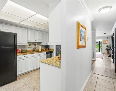 4540 Bee Ridge Road - Photo Thumbnail 4