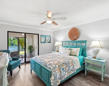 4540 Bee Ridge Road - Photo Thumbnail 11