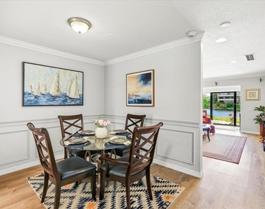 4540 Bee Ridge Road - Photo Thumbnail 3