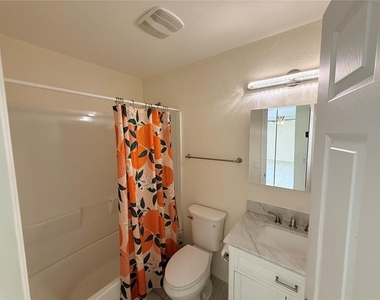 9064 Bensonhurst Lane - Photo Thumbnail 5