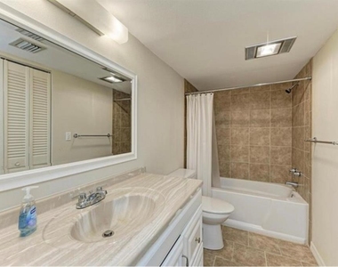 6120 43rd Street W - Photo Thumbnail 14