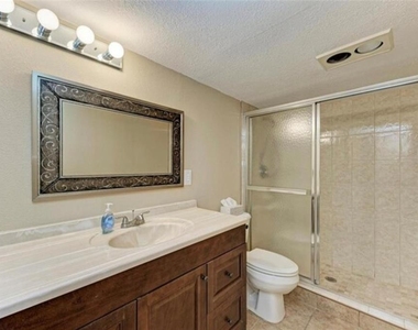 6120 43rd Street W - Photo Thumbnail 16