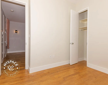 462 Pulaski Street - Photo Thumbnail 5