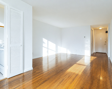 235 East 83rd Street - Photo Thumbnail 1