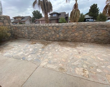 7421 Bishop Flores Drive - Photo Thumbnail 24