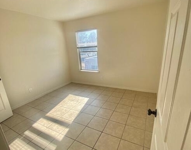 545 East Road - Photo Thumbnail 14