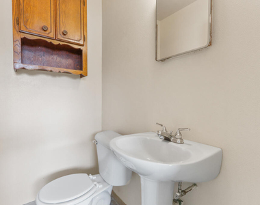 5201 Cornell Avenue - Photo Thumbnail 37