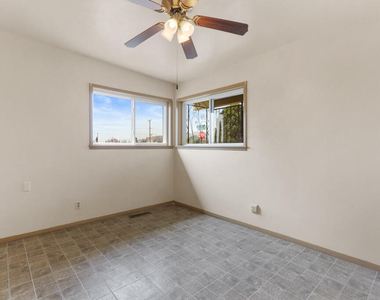 5201 Cornell Avenue - Photo Thumbnail 39
