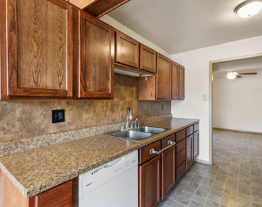 5201 Cornell Avenue - Photo Thumbnail 20