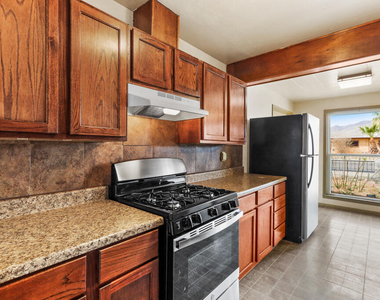 5201 Cornell Avenue - Photo Thumbnail 17