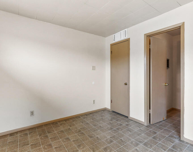 5201 Cornell Avenue - Photo Thumbnail 23
