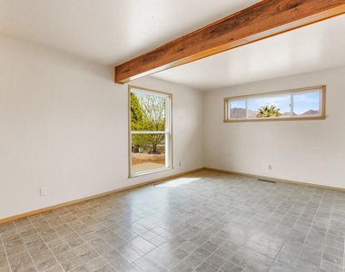 5201 Cornell Avenue - Photo Thumbnail 29