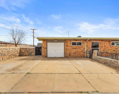 5201 Cornell Avenue - Photo Thumbnail 5