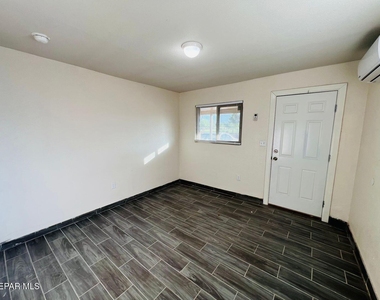 7182 Ponce Drive - Photo Thumbnail 7