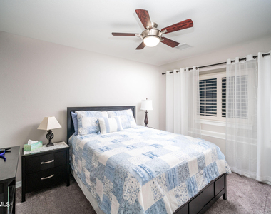 11364 Bullseye Street - Photo Thumbnail 12