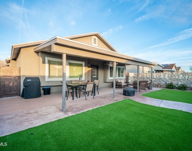 11364 Bullseye Street - Photo Thumbnail 16