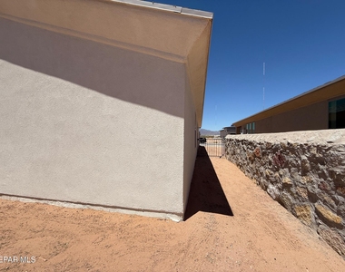 12464 Cayo Norte Drive - Photo Thumbnail 43