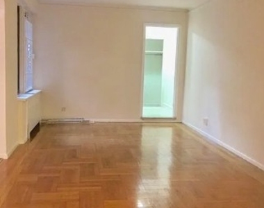 340 East 66th Street - Photo Thumbnail 1