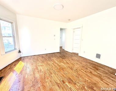 202 Sixth Street - Photo Thumbnail 4
