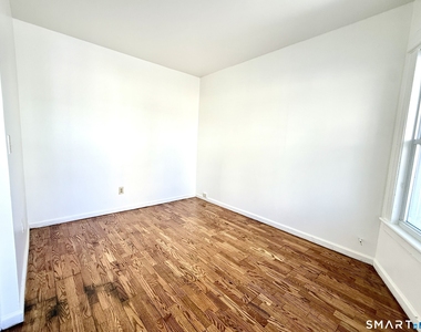 202 Sixth Street - Photo Thumbnail 6