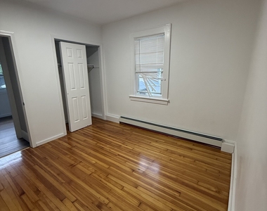 293 Beechmont Avenue - Photo Thumbnail 2