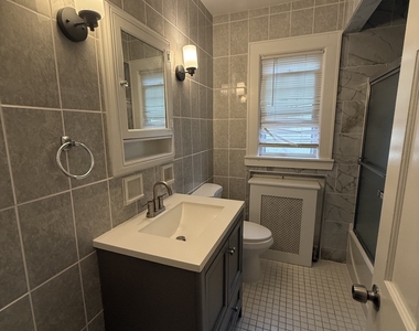293 Beechmont Avenue - Photo Thumbnail 6